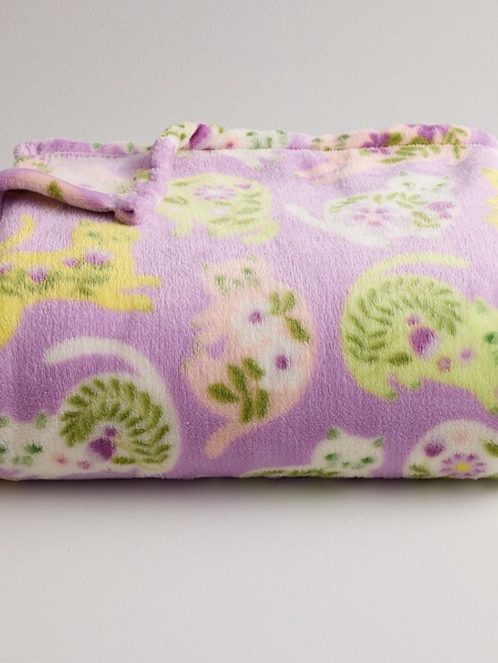 NWT The Big One Oversized Supersoft Plush Throw Blanket.